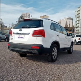 SORENTO – 4X2 EX 2.4 AT 7 Asientos 2012