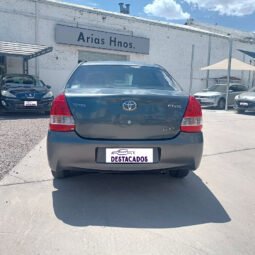 ETIOS – XS 1.5 4 PUERTAS – 2014 lleno