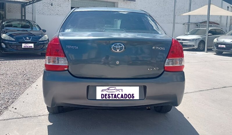 ETIOS – XS 1.5 4 PUERTAS – 2014 lleno