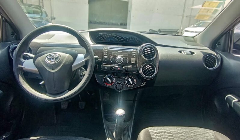 ETIOS – XS 1.5 4 PUERTAS – 2014 lleno