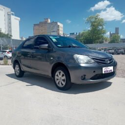 ETIOS – XS 1.5 4 PUERTAS – 2014 lleno