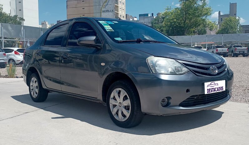 ETIOS – XS 1.5 4 PUERTAS – 2014 lleno