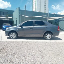 ETIOS – XS 1.5 4 PUERTAS – 2014 lleno