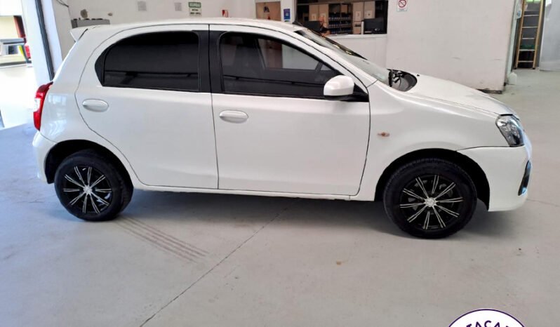 ETIOS XS 1.5 5 PUERTAS – 2018 lleno