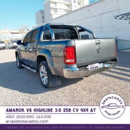AMAROK V6 HIGHLINE 3.0  258 CV 4X4 AT – 2020 lleno