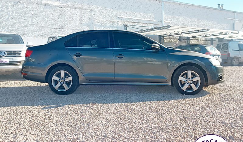 VENTO LUXURY 2.5 TIPTRONIC 2014 lleno