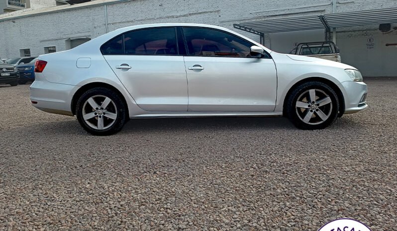 VENTO 2.5 AT – 2016 lleno