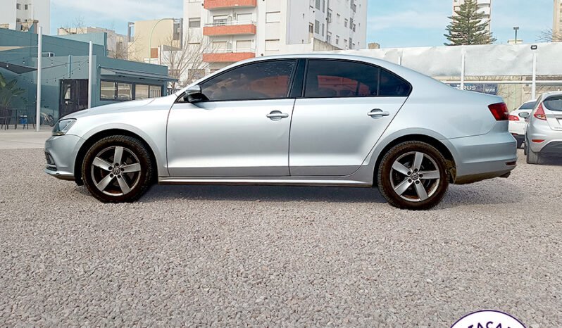 VENTO 2.5 AT – 2016 lleno