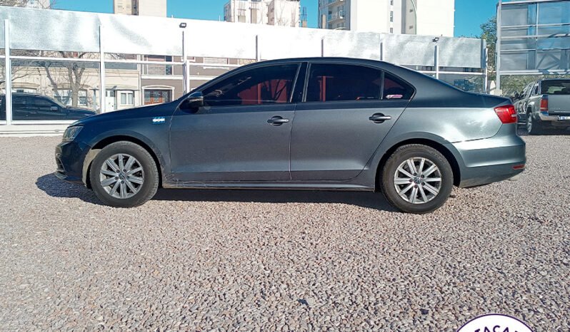 VENTO ADVANCE 2.0 8v – 2015 lleno