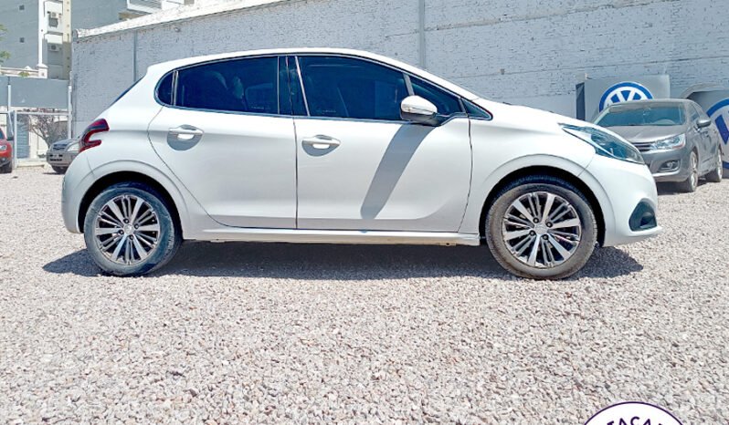 208 FELINE 1.6 2018 lleno