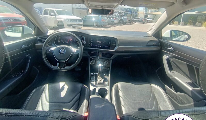 VENTO HIGHLINE 250 TSI AT – 2021 lleno