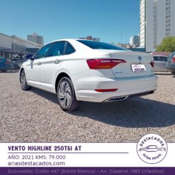VENTO HIGHLINE 250 TSI AT – 2021 lleno