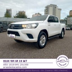 HILUX * 4X4 SR 2.8 MT – 2018
