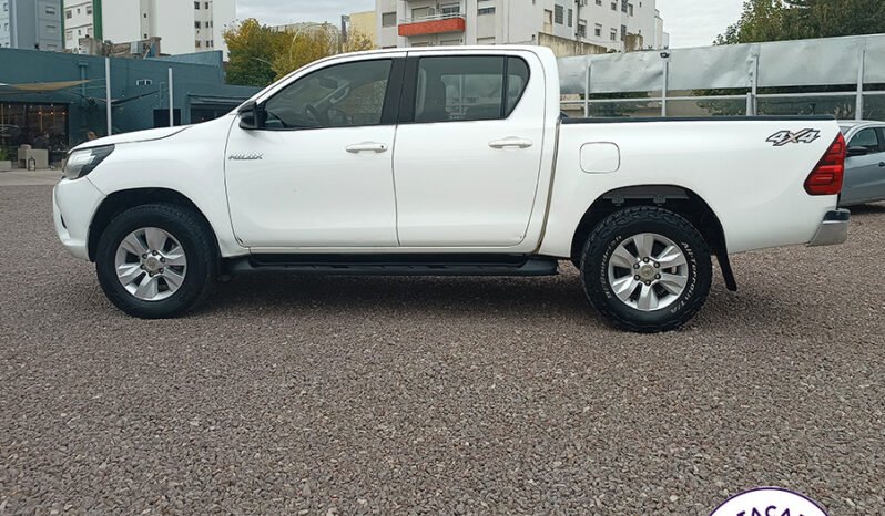 HILUX * 4X4 SR 2.8 MT – 2018 lleno