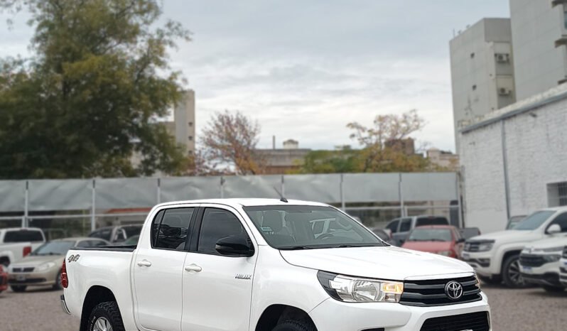 HILUX * 4X4 SR 2.8 MT – 2018 lleno
