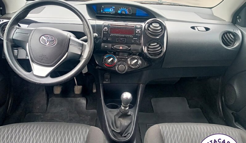 ETIOS X 1.5 5 PUERTAS – 2022 lleno