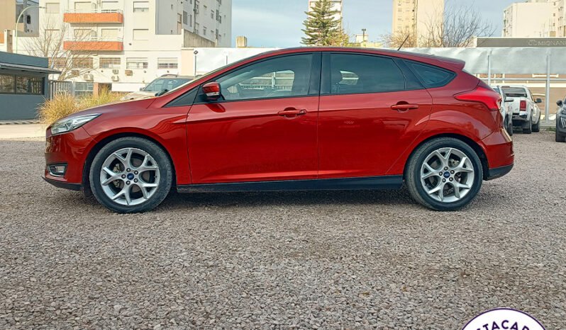 FOCUS SE PLUS 2.0 AT 5 PUERTAS – 2017 lleno