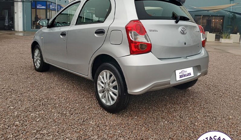 ETIOS X 1.5 5 PUERTAS – 2022 lleno