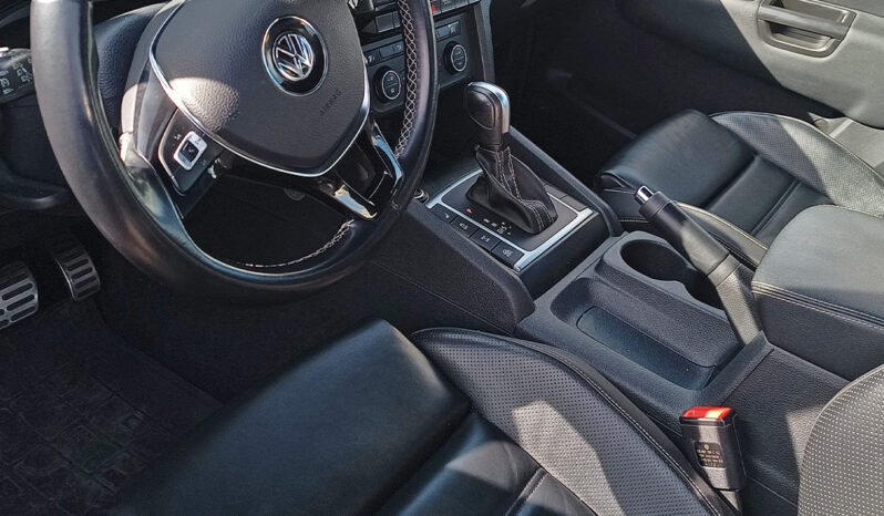AMAROK V6 4X4 BLACK STYLE 3.0 258cv AT – 2024 lleno