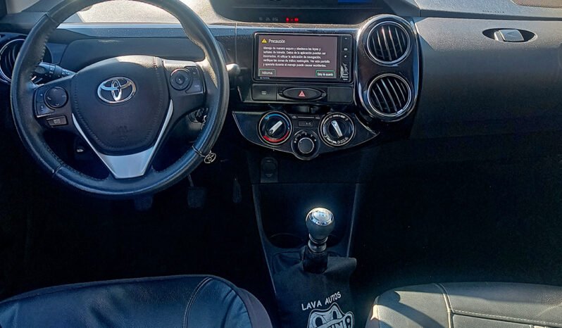 ETIOS XLS 1.5 6MT 4 PUERTAS lleno