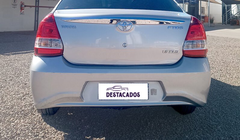 ETIOS XLS 1.5 6MT 4 PUERTAS lleno